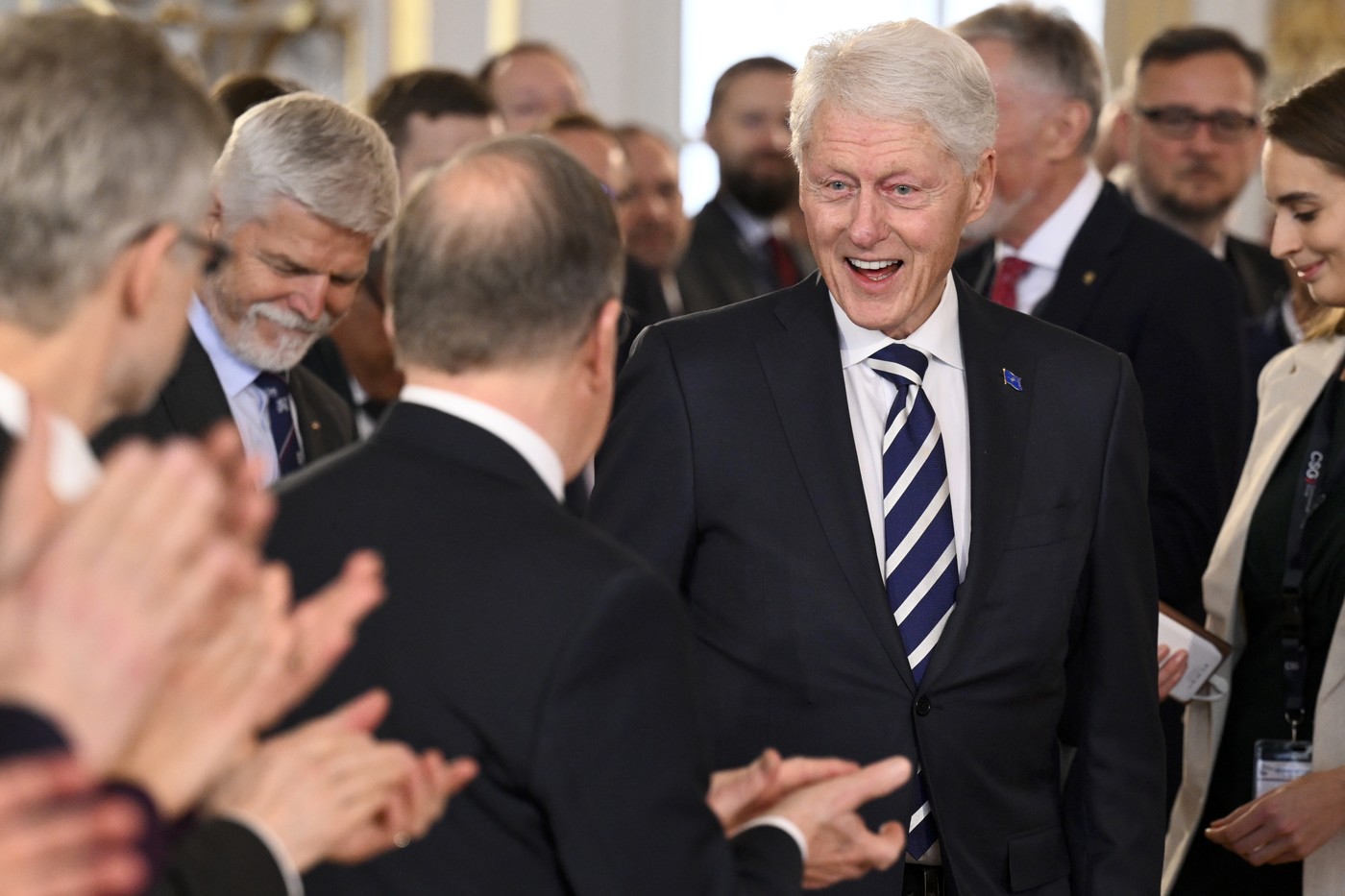 Čtvrt století od vstupu do NATO dnes připomněly konference i přelet letounů 