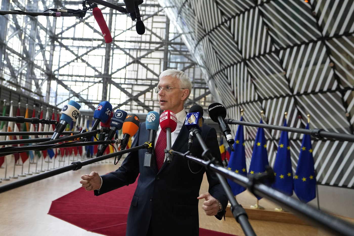 Státy EU schválily navýšení Evropského mírového nástroje o pět miliard eur