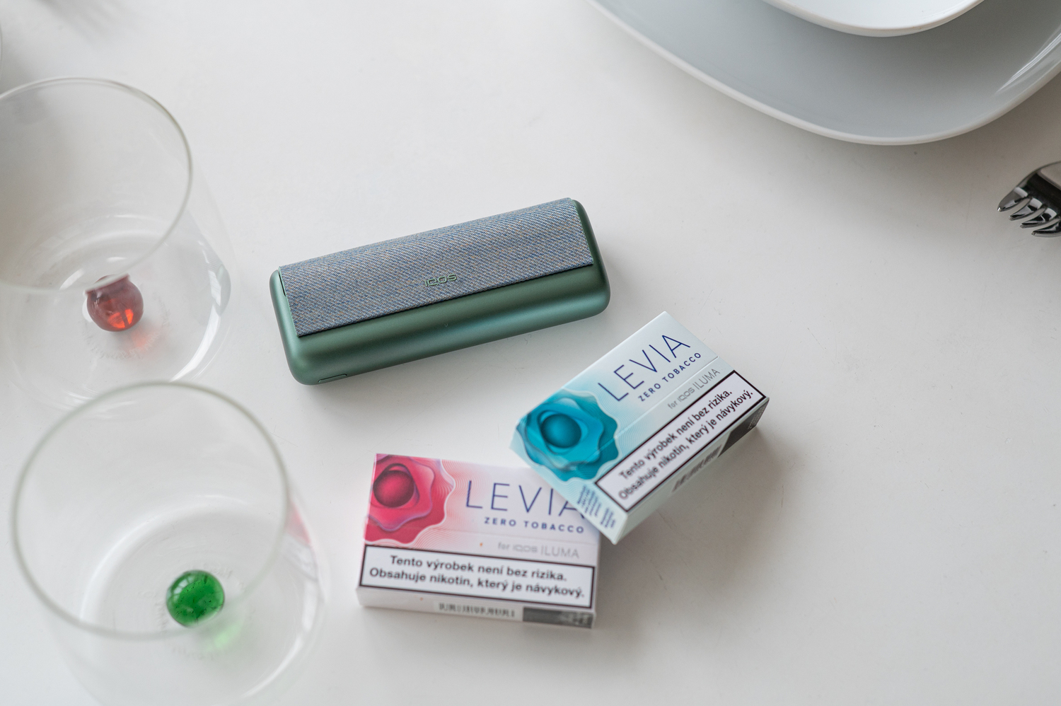 Společnost Philip Morris urychluje cestu k budoucnosti bez kouře; v Česku představila inovativní náplně bez tabáku