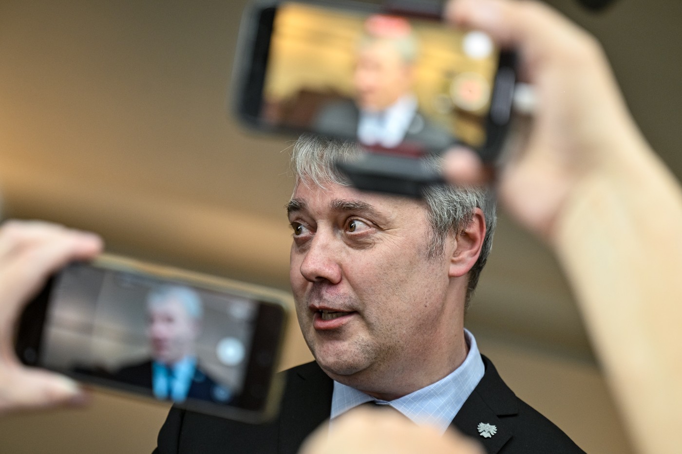 Vědci a akademici: Rozhodnutí Tuleji vzdát se nominace bylo správné