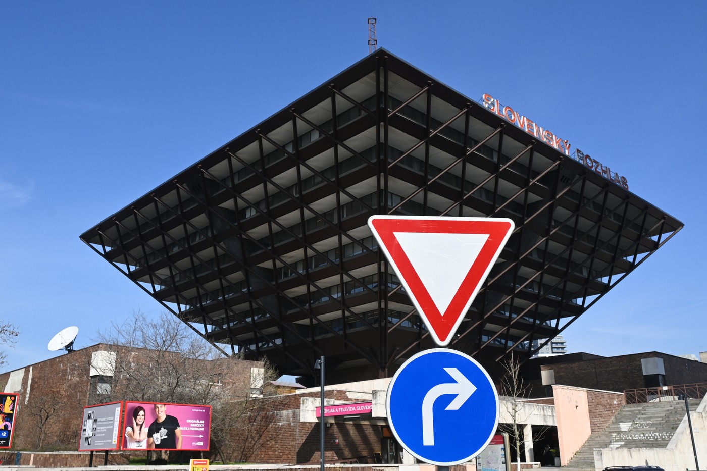Slovenská sněmovna projedná zákon o televizi a rozhlasu, který kritizuje opozice