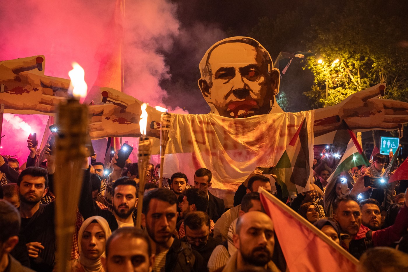 V Izraeli v sobotu večer demonstranti opět protestovali proti premiérovi Benjaminu Netanjahuovi