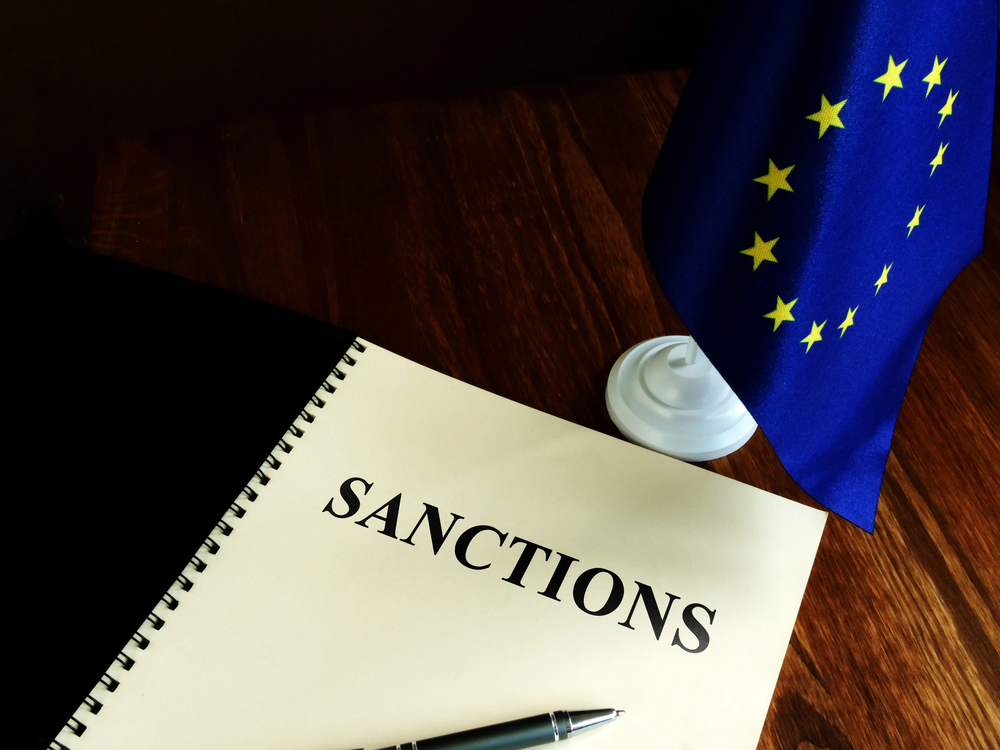 EU zařadila na sankční seznam Voice of Europe a proruské ukrajinské podnikatele Marčevského s Medvedčukem