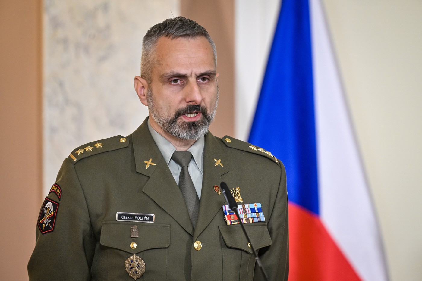 Vládním koordinátorem strategické komunikace se stane Otakar Foltýn