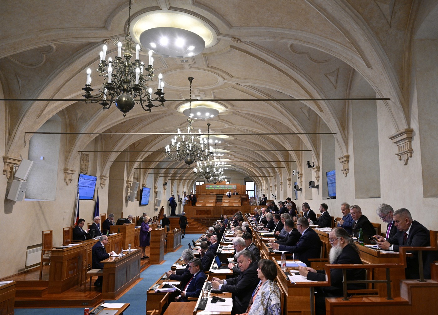 Za znásilnění se bude považovat nesouhlasný pohlavní styk, Senát souhlasil