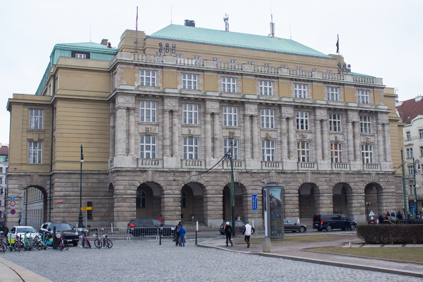 Policie skončila prověřování prosincové střelby na Filozofické fakultě Univerzity Karlovy, případ odložila 