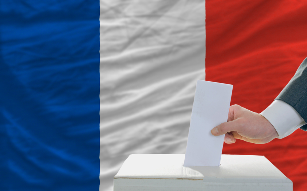 Francii čeká v neděli druhé kolo parlamentních voleb, očekávají se těžká koaliční jednání