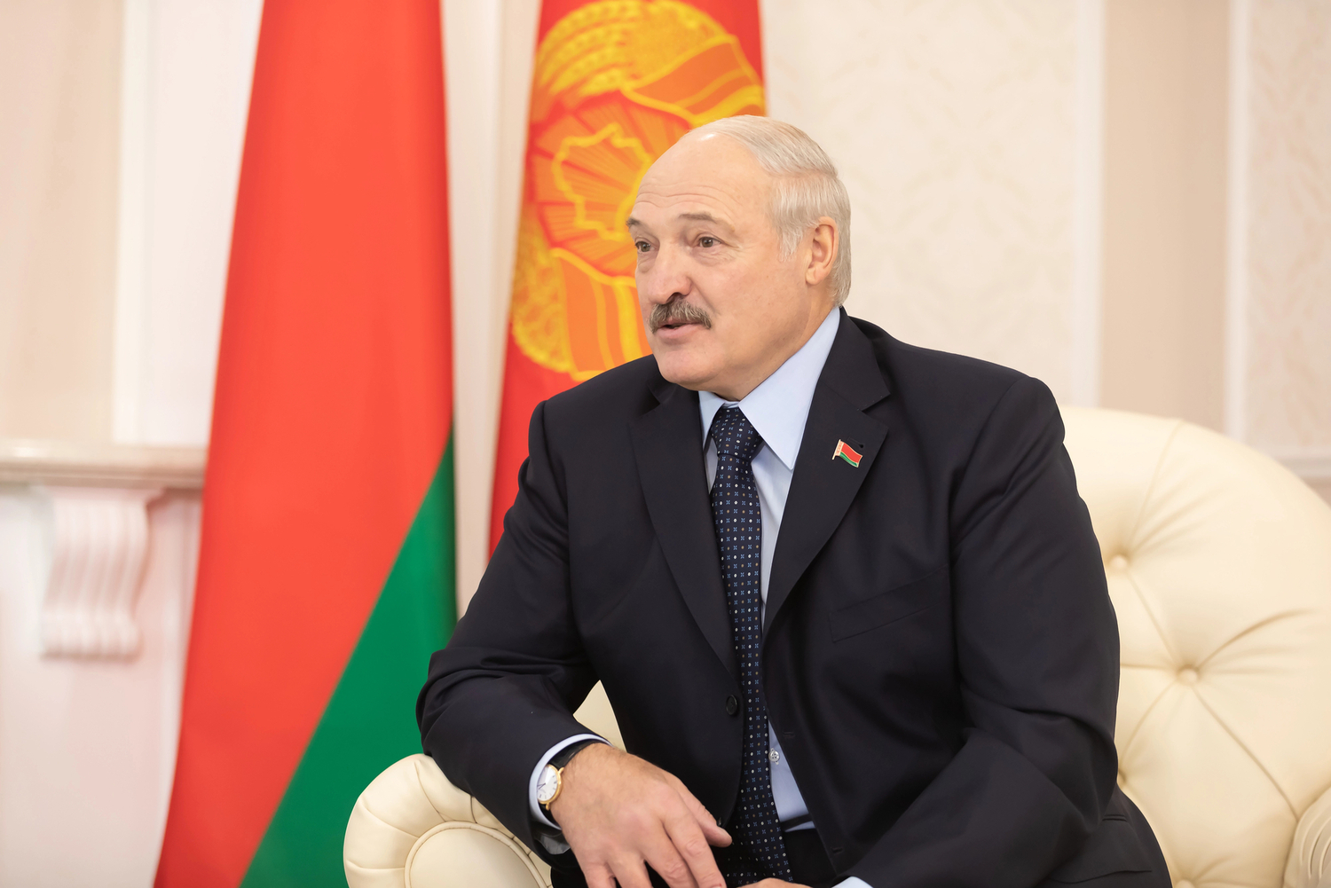  Lukašenko je bez monarchií nejdéle vládnoucí hlavou státu v Evropě
