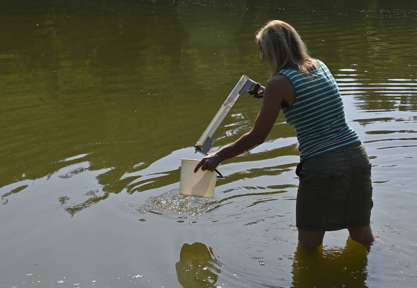 Většina přírodních koupališť má stále dobrou vodu, na několika je už ale zákaz