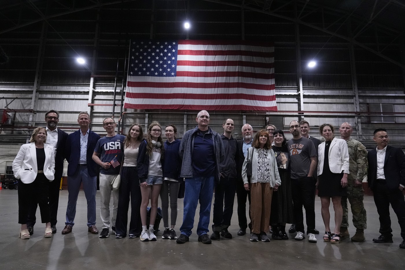 Biden a Harrisová uvítali v USA trojici lidí propuštěných v rámci výměny z ruského vězení