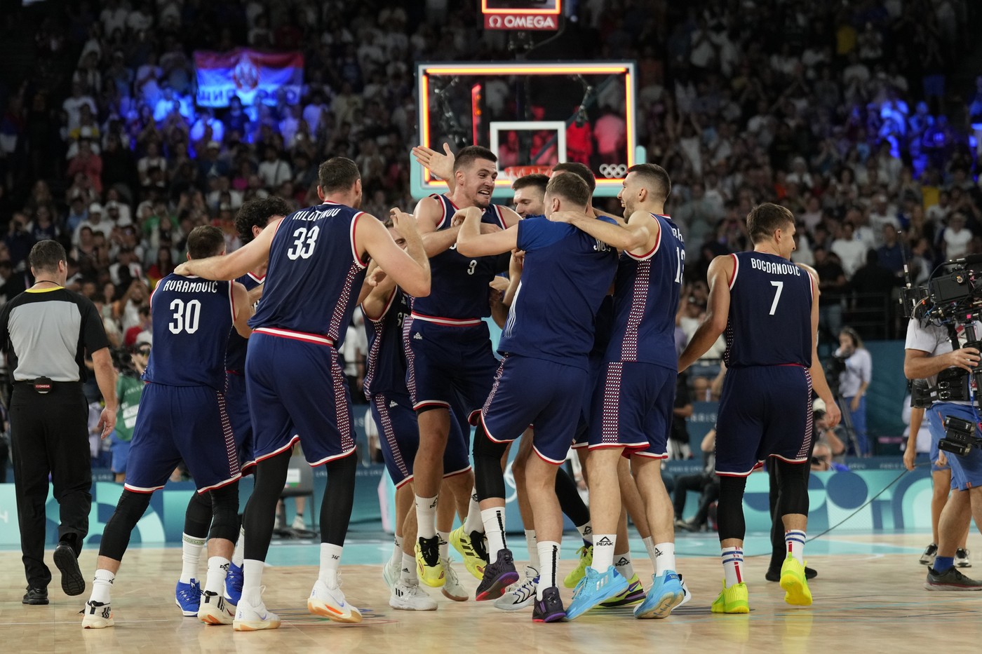 Srbští basketbalisté oplatili Němcům porážku z finále MS a mají olympijský bronz