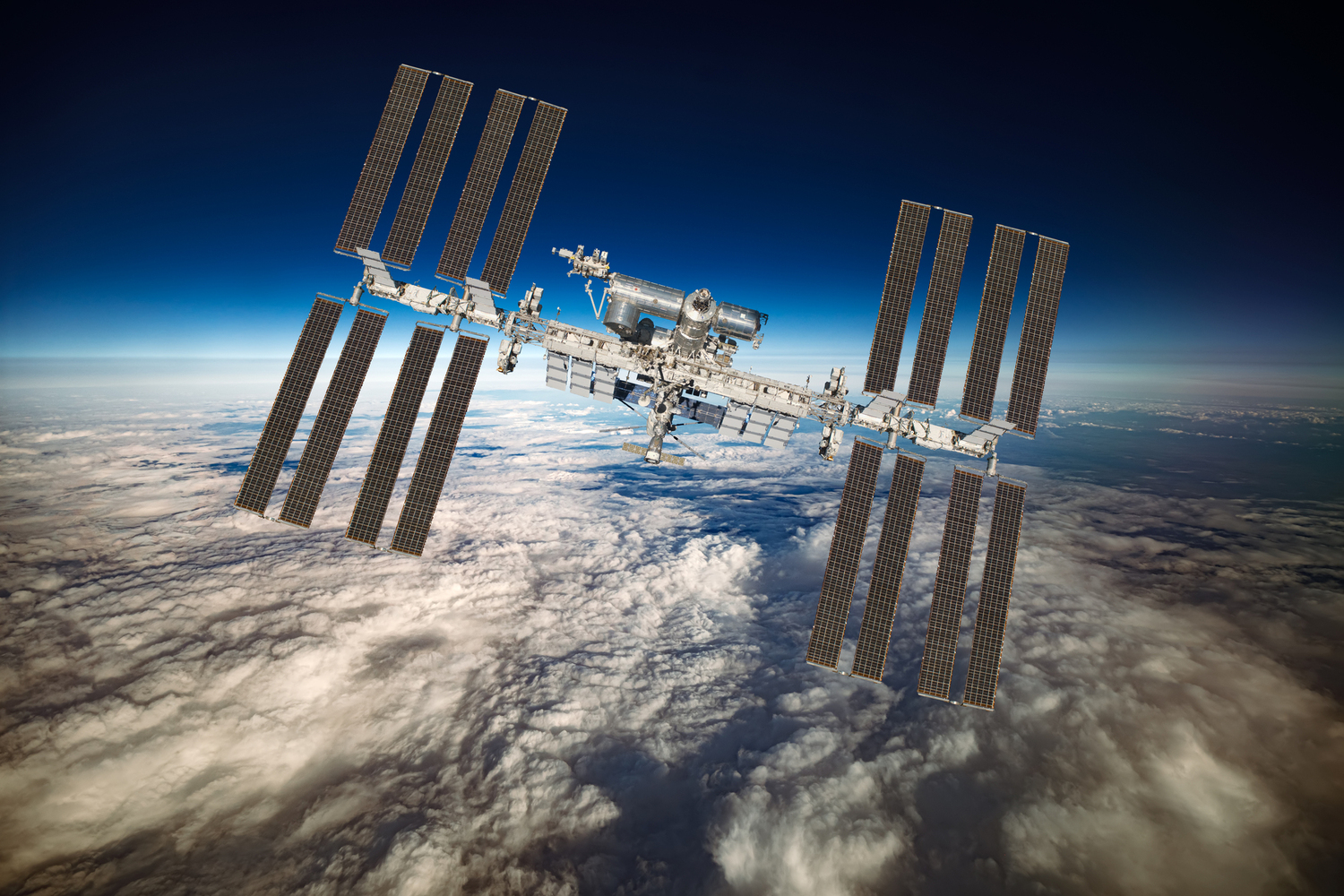 NASA rozhodne do konce měsíce, jak se vrátí na Zem astronauti uvázlí na ISS NASA rozhodne do konce měsíce, jak se vrátí na Zem astronauti uvázlí na ISS