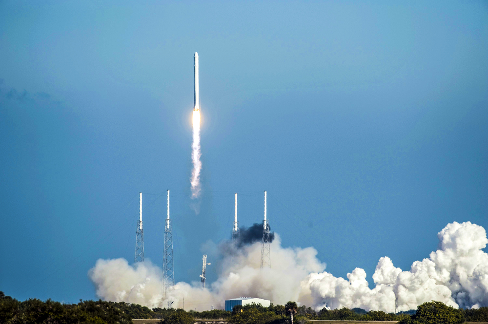 Falcon 9 může zpět do vesmíru, vyhověl úřad pro letectví firmě SpaceX