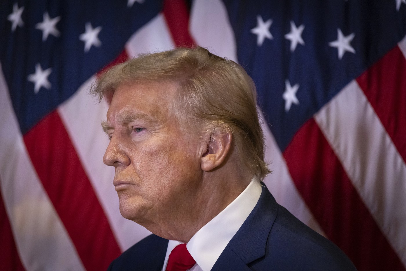 Výši Trumpova trestu v kauze plateb pornoherečce oznámí soud až po volbách
