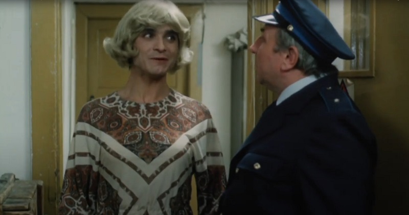 Prakticky celý děj filmu Velká filmová loupež se odehrává na jednom místě, v paláci U Hybernů, a to na pozadí velké výstavy Přehlídka 40 let československé znárodněné kinematografie.