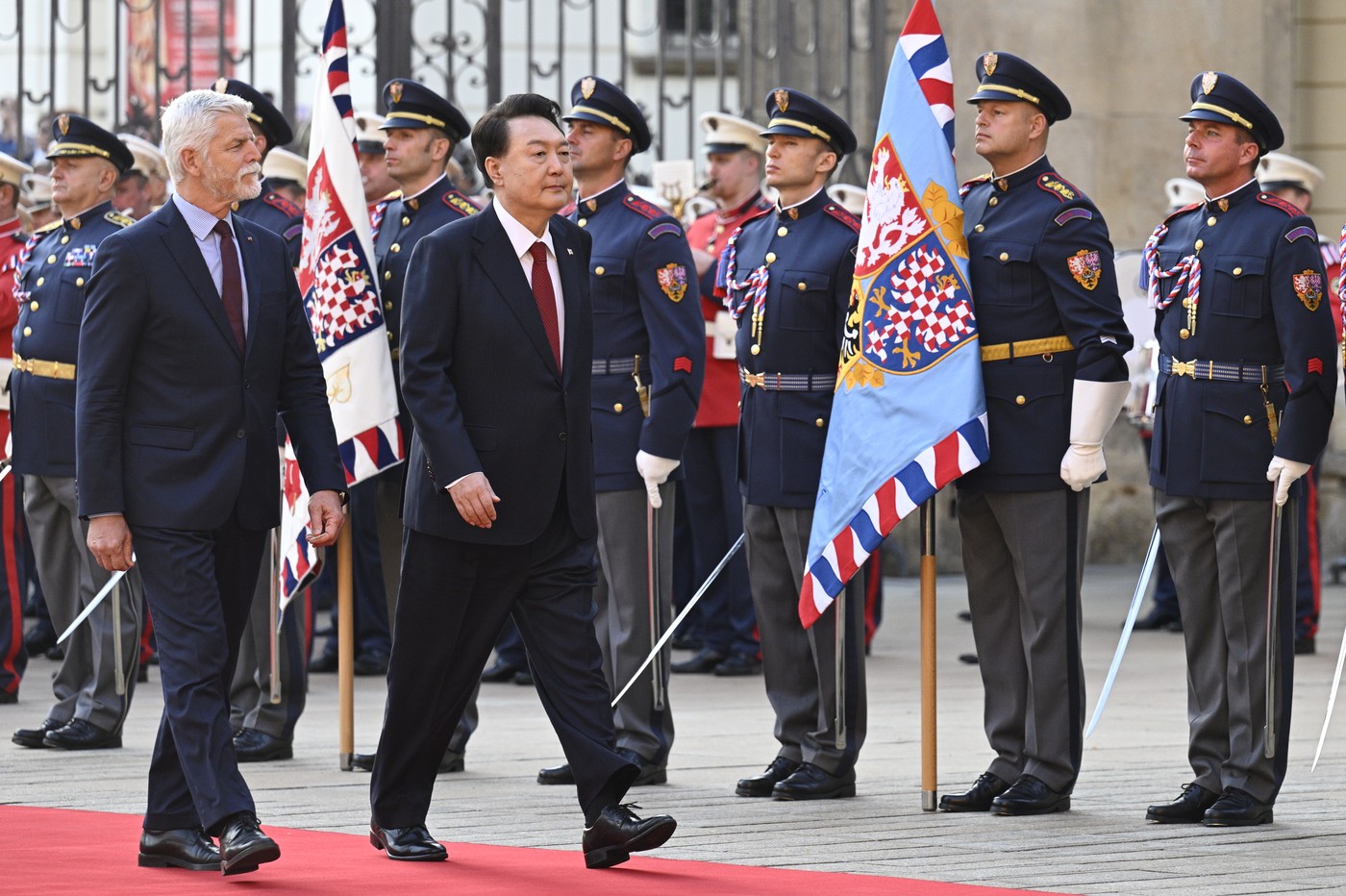 Jihokorejský prezident pokračuje v návštěvě ČR, bude jednat s premiérem Fialou