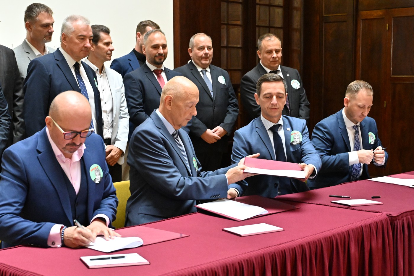 Zástupci Spolu a Starostů pro jižní Moravu podepsali v Brně koaliční smlouvu