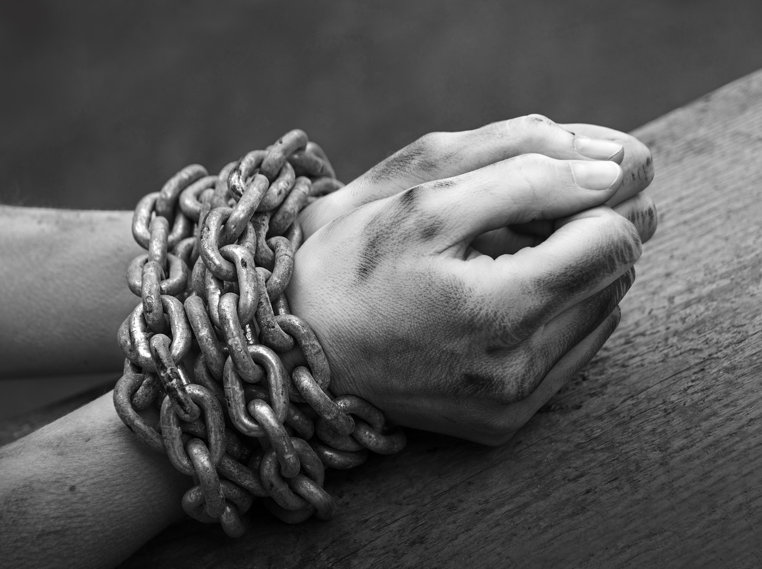 Až 20 let vězení v Polsku hrozí Polce a dvěma Ukrajincům za obchod s lidmi