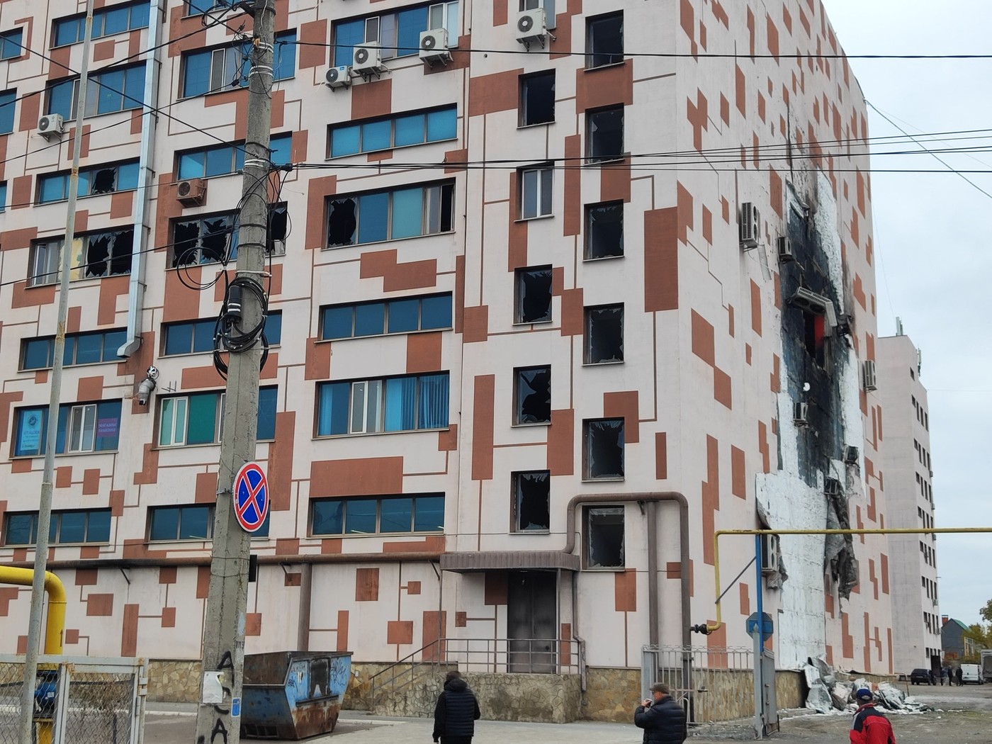Nejméně deset lidí včetně dětí zabil ruský úder na Sumy, uvedly ukrajinské úřady