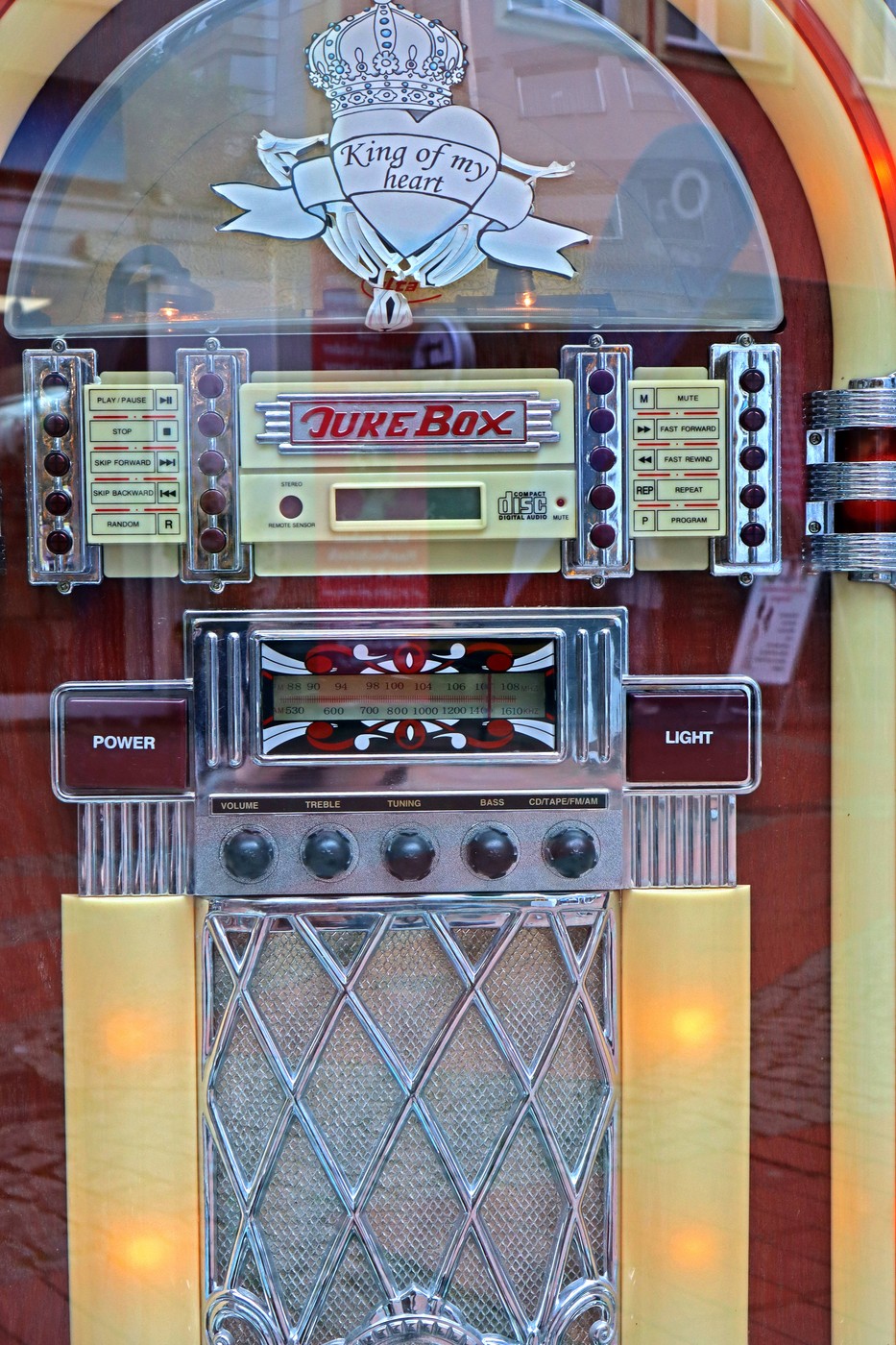 První jukebox byl instalován před 135 lety v San Francisku