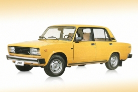 Lada 2105 se představila v roce 1980, ale ve skutečnosti šlo spíše o převlečený a zmodernizovaný „žigulík“ 2101, který je o dalších deset let starší.