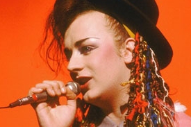 Boy George je znám svým extravagantním zjevem