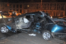 Mladík bez řidičáku ujížděl před policií.