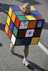 Běžec na budape&scaron;ťsk&eacute;m mezin&aacute;rodn&iacute;m maratonu.
