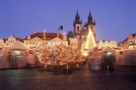 Začínají adventní trhy.