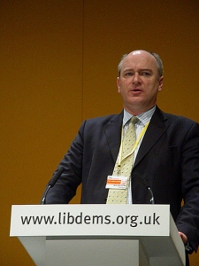 Liberální demokrat Nick Harvey.