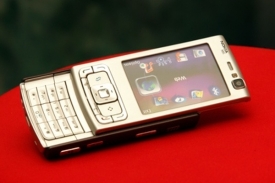 O chytré mobily je stále větší zájem.
