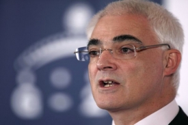 Britský ministr financí Alistair Darling.