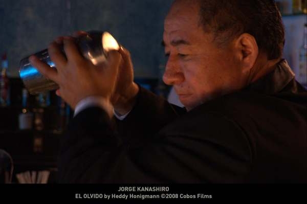 Jorge Kanashiro- barman, který o životě něco ví.