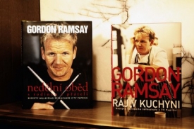 Ramsay se zbavuje podniků ve Francii. Ramsay se zbavuje podniků ve Francii.