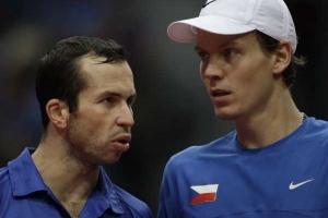 Radek Štěpánek (vlevo) a Tomáš Berdych.