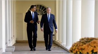 Bush a Obama. Jeden za osmnáct a druhý bez dvou za dvacet?