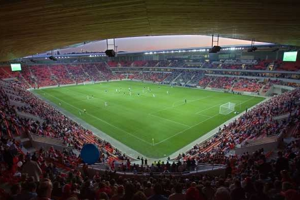 Stadion v Edenu se od dubna bude jmenovat Synot Tip Aréna.