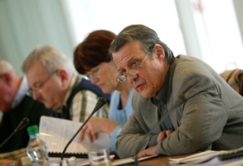 Petr Uhl chce co nejotevřenější volbu.