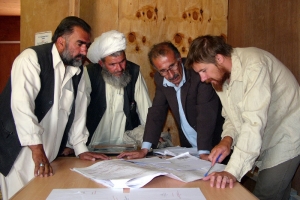 Jednání českých expertů s Afghánci. Peníze na rozvoj často mizí.