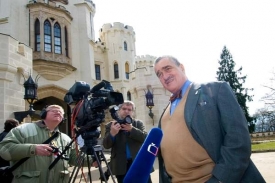 Kníže Schwarzenberg si pozval evropské ministry na zámek Hluboká.