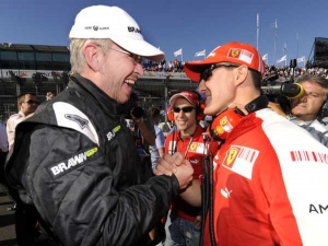 Ross Brawn (vlevo) s legendou F1 Michaelem Schumacherem.