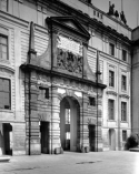 Matyášova brána vede z I. na II. nádvoří Pražského hradu.