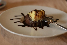 Čokoládové souffle.