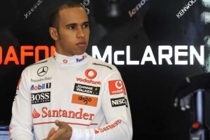Posune skvělá stíhací jízda Lewisw Hamiltona až na první místo?
