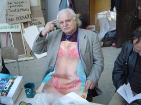 V rovce 2007 obdrželi Ztohoven cenu NG 333 z rukou Milana Kn&iacute;ž&aacute;ka.