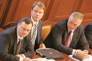 Místopředseda ODS Petr Nečas pohrozil ústavní krizí.