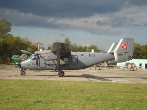 Letadla typu Bryza používá často námořnictvo. Přehlídka v roce 2007.