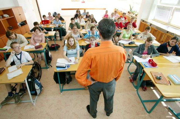 Studenti chtěli hodinu sabotovat. Studenti chtěli hodinu sabotovat.