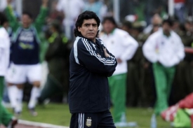Zdrcený trenér argentinské reprezentace Diego Maradona.