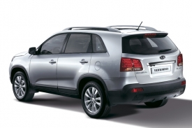 Nové Sorento by se mělo začít prodávat ještě letos.